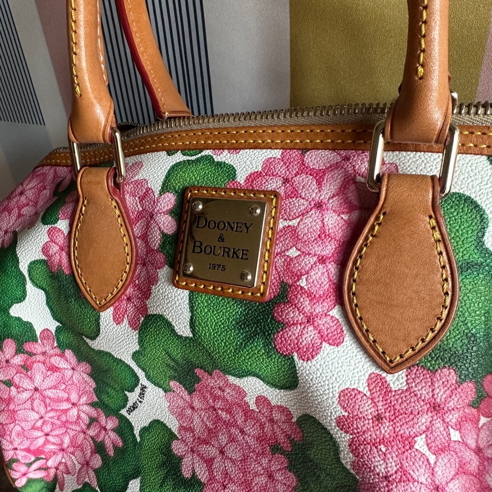 Dooney & Bourke Pink Floral Women's Bag - Picture 3 of 6